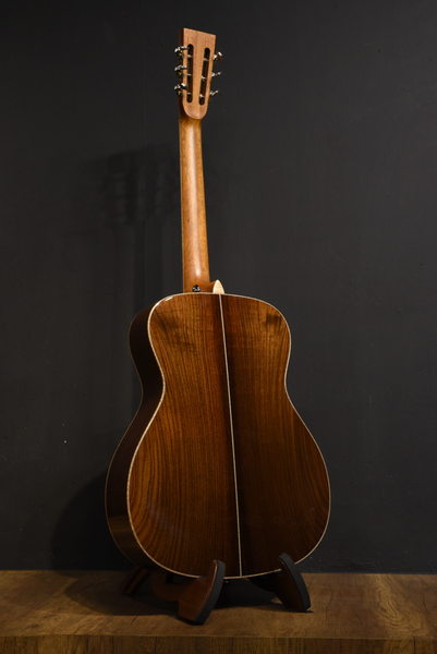 Traditional Series OM-IR QH Sunburst TR-OMIR4QHV-SB