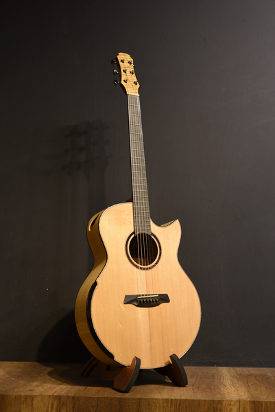 Hozen Guitars SJ Flamed Maple MG-HG-RAFMCSB4J
