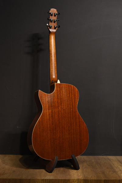 Black Label | Hozen Guitars OM Mahogany| VIMHCSB4CJW with LR Baggs Hi-Fi Duet