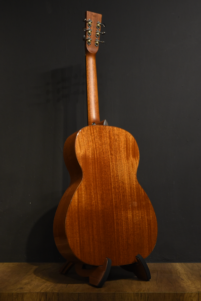 Hozen Guitars OO Mahogany MG-HG-OOMH4MWV
