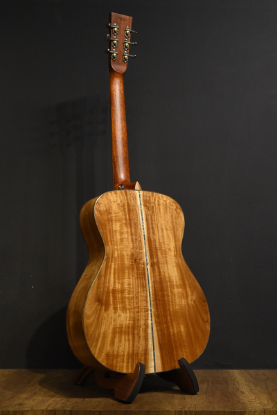 Hozen Guitars OM Pacific Koa MG-HG-OMKO4KV