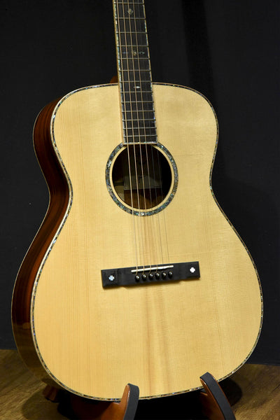 Traditional Series OM-CO AH TR-OMCO4AHV