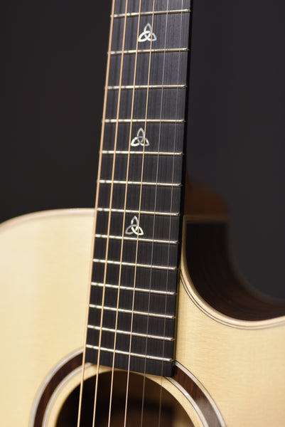 Lakewood M-32C Acoustic Guitar Celtic Inlay