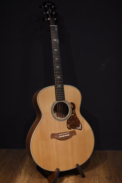 Taylor Gold Label 814e