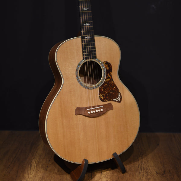 Taylor Gold Label 814e