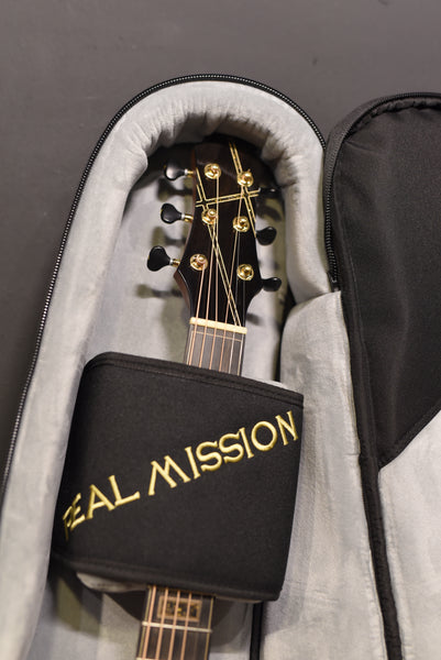 Real Mission Padded Acoustic Guitar Gig Bag Gold