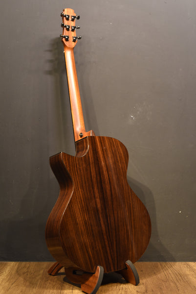 Hozen Guitars Black Label MJ Torrified Sitka Spruce Indian Rosewood Baritone | SIIRCSB5JBW