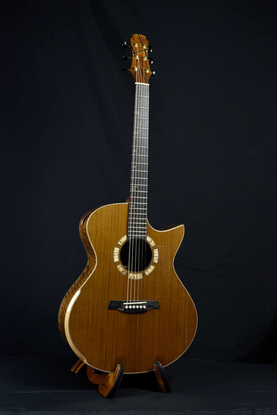 Hozen Guitars Blue Label | MJ Torrefied Red Cedar Flamed Walnut  | #163 | SIFWCSB4CWJ