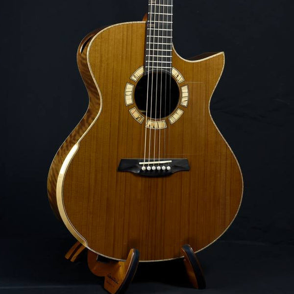 Hozen Guitars Blue Label | MJ Torrefied Red Cedar Flamed Walnut  | #163 | SIFWCSB4CWJ