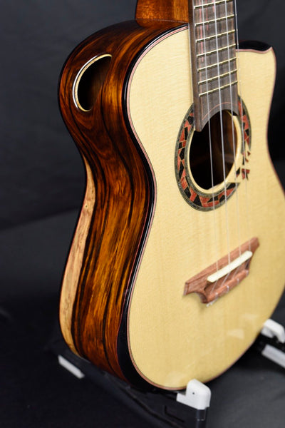 Hozen Guitars Green Label | Tenor German Spruce Mexican Cocobolo | UTCOVSB2G